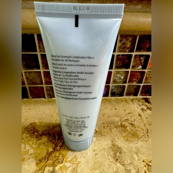 Estée Lauder Perfectly Clean Multi-Action Foam Cleanser/Purifying Mask - Picture 2 of 2